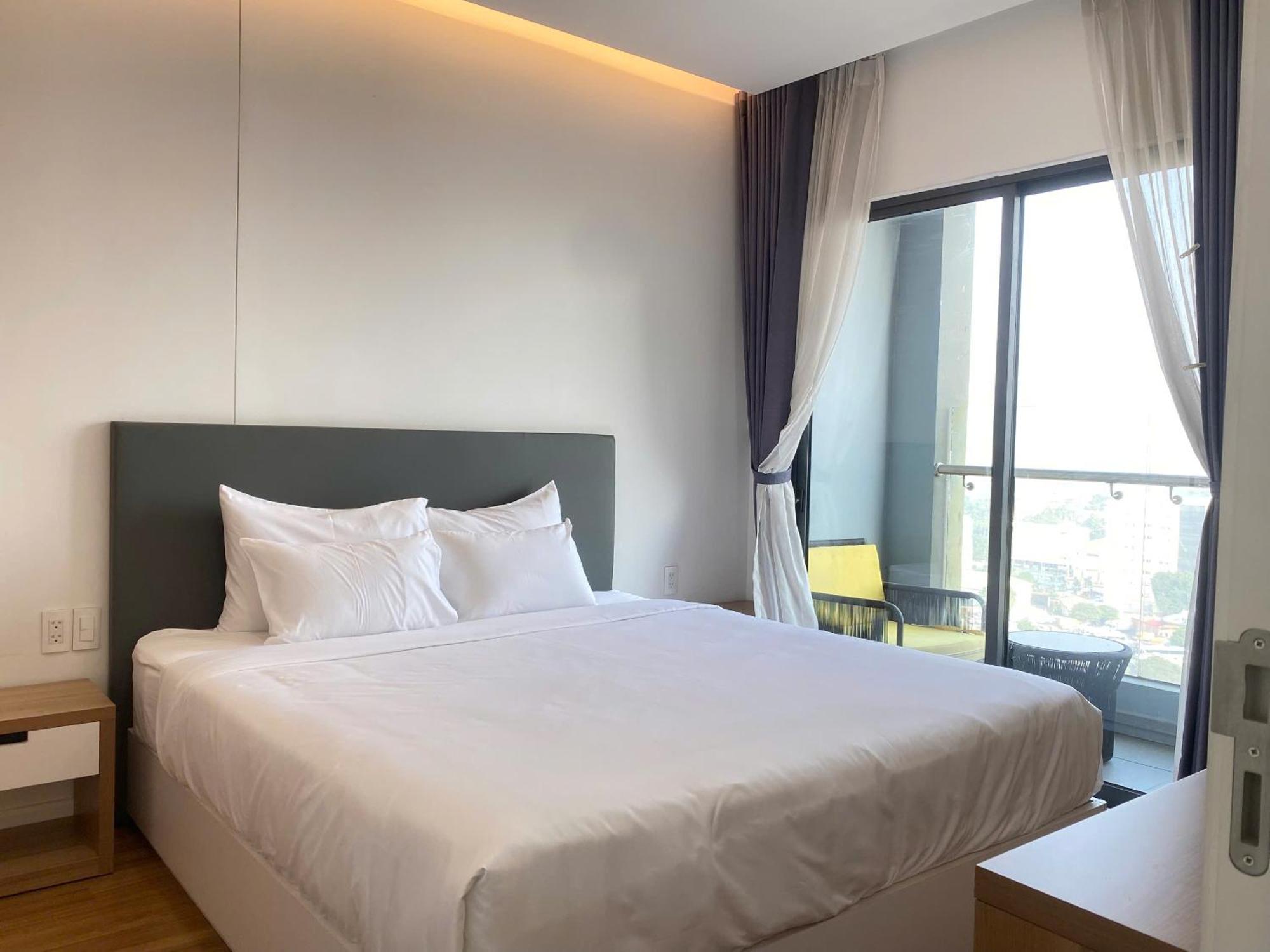 Căn hộ Republic Plaza - Ho Cao Cap Co Ho Boi, Gan San Bay TP. Hồ Chí Minh